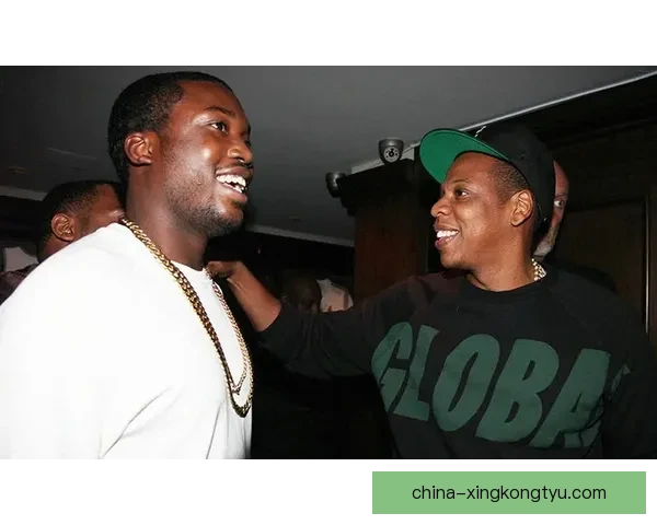 Jay Z公司签约三名曼联青训球员 Jay Z公司签约三名曼联青训球员